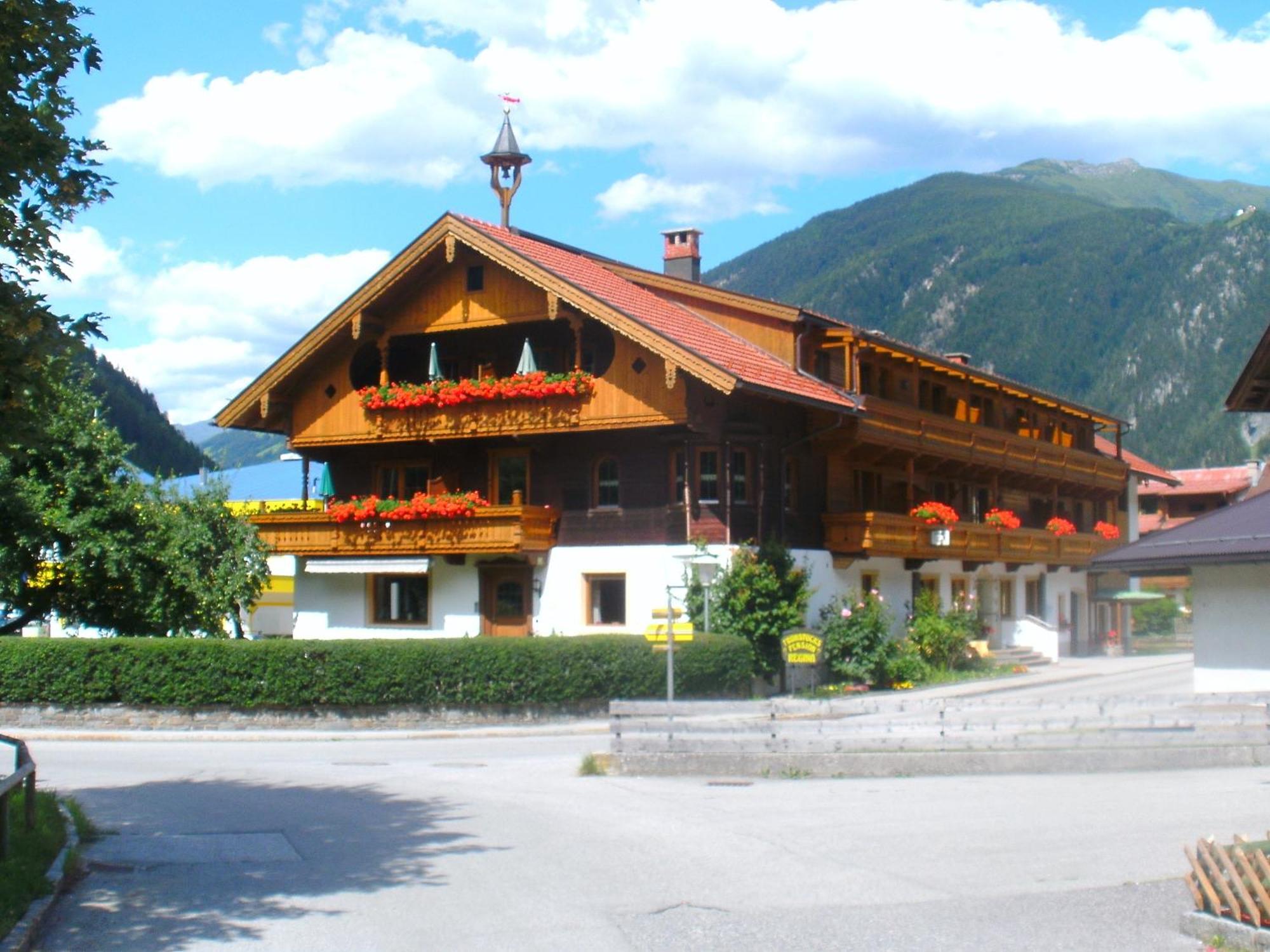Pension Regina Mayrhofen Buitenkant foto