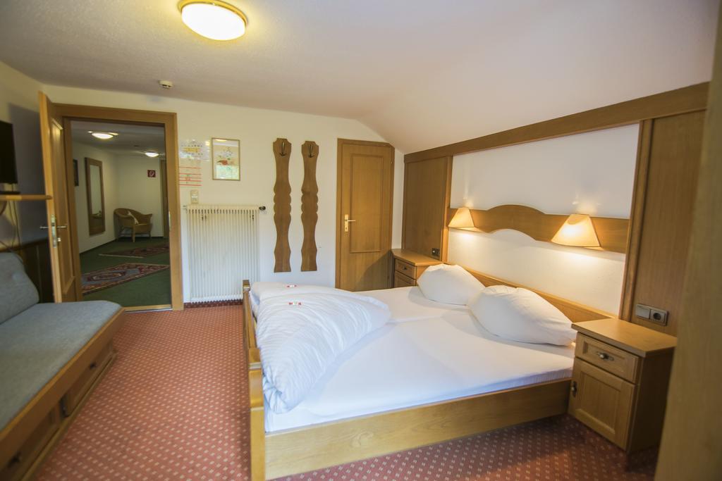 Pension Regina Mayrhofen Buitenkant foto